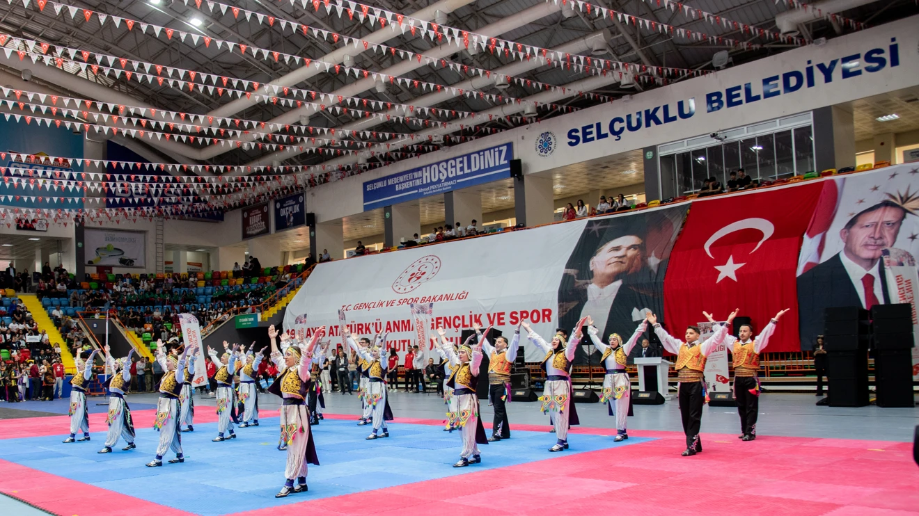 SÜHOT gösterileri, 19 Mayıs kutlamalarına damga vurdu